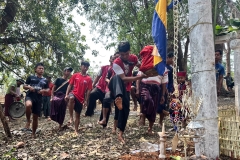 Youth Kayah Traditional Pole Festival in Demoso