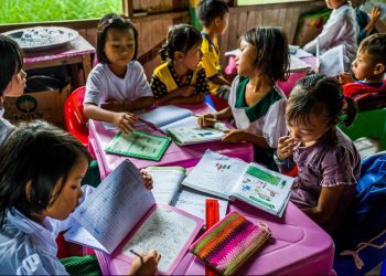Myanmar : Education systems crumbling under conflict, warns UNICEF