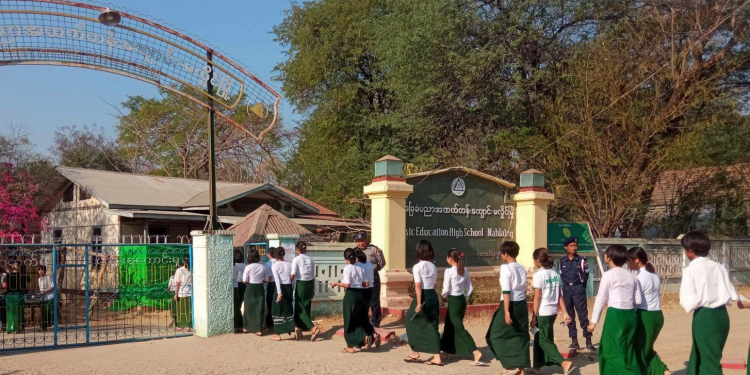 Gunfights Disrupt School Exams in Central Myanmar Town