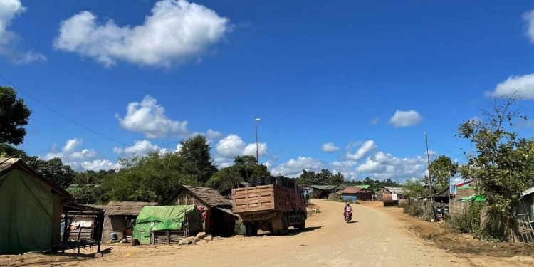 Internal Friction and Desertions Plague Myanmar Resistance Units Over Strategic Oil Fields