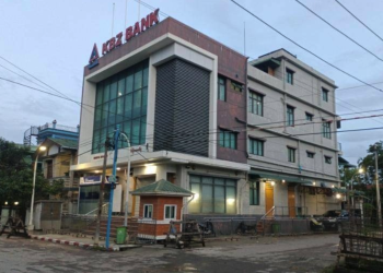 Rakhine Cash Crisis Deepens as Withdrawal Fees Soar Ahead of New Year