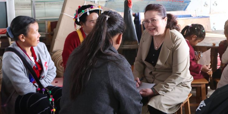 Pro-China Academic Warns Myanmar Activists: Anti-Beijing Stance is “Self-Destructive”